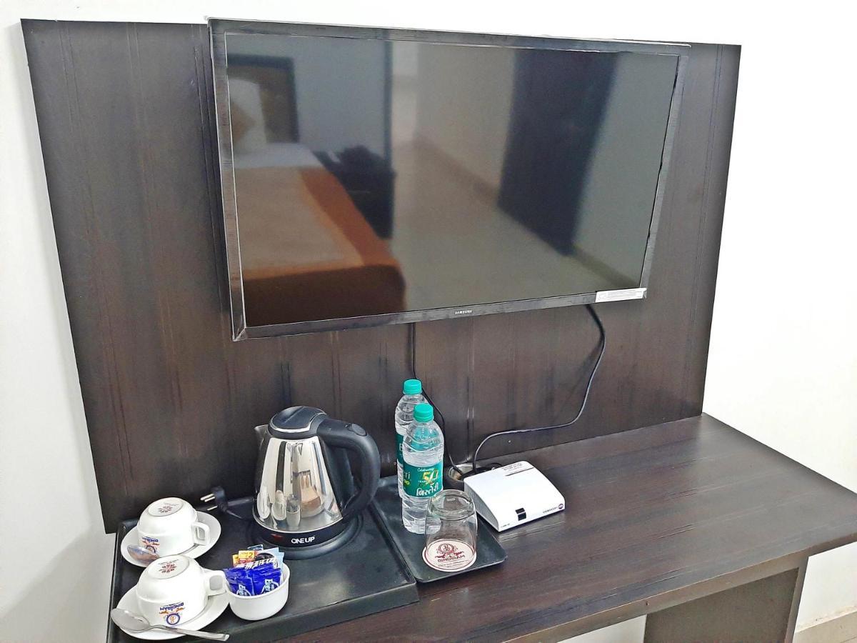 Bindiram Express By Shrigo Hotels Sitapur Muafi 외부 사진