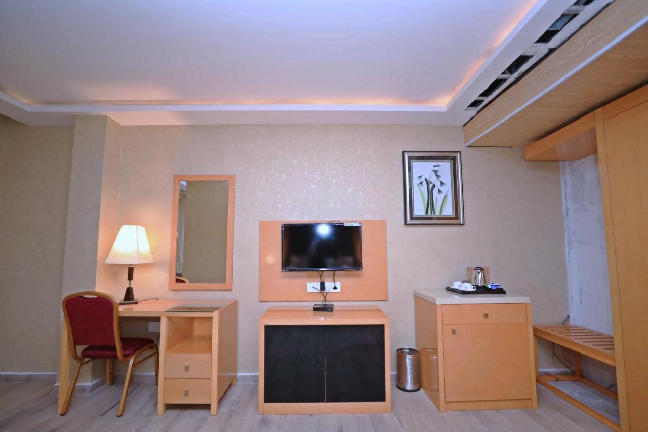 Bindiram Express By Shrigo Hotels Sitapur Muafi 외부 사진