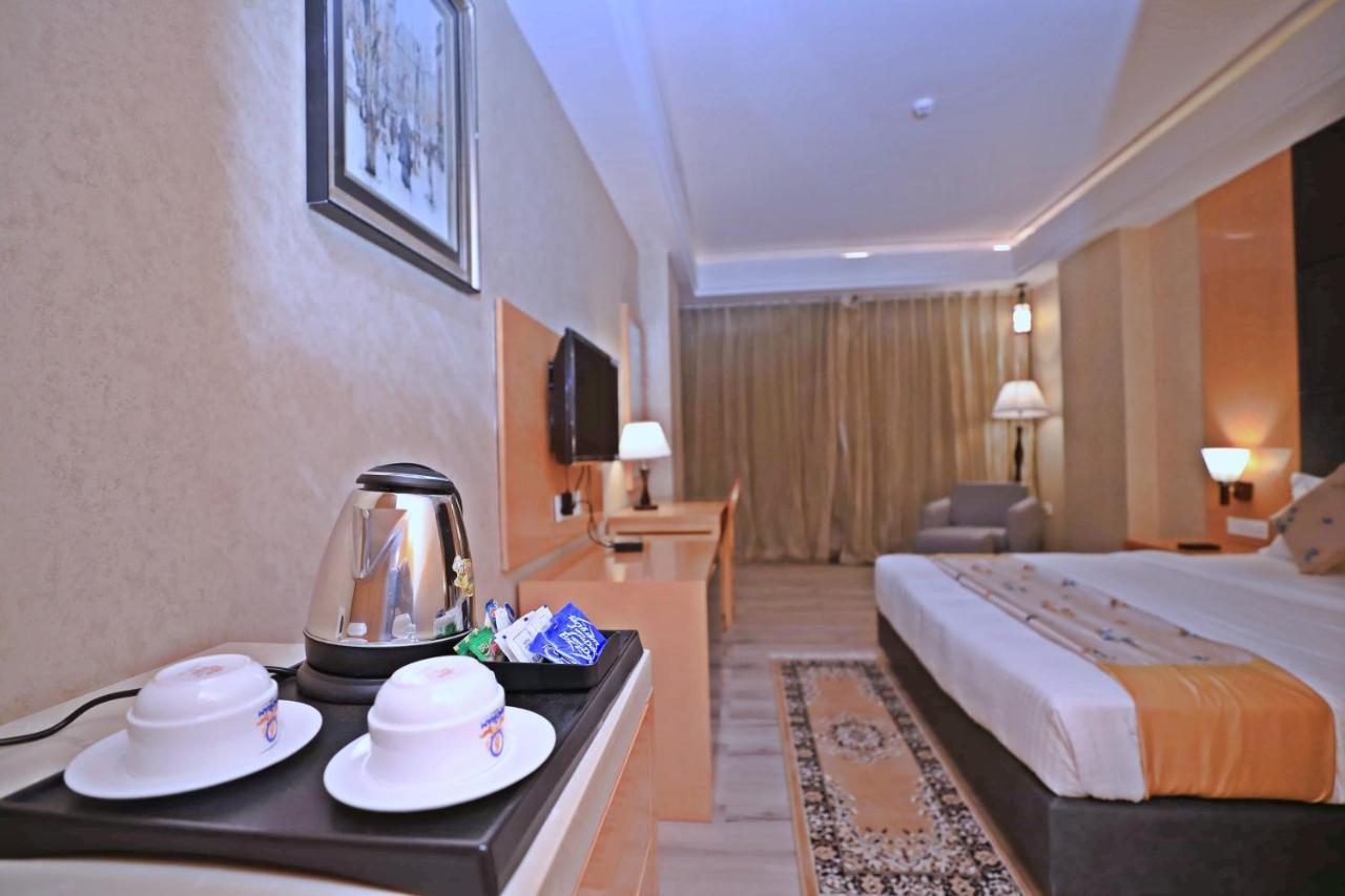 Bindiram Express By Shrigo Hotels Sitapur Muafi 외부 사진