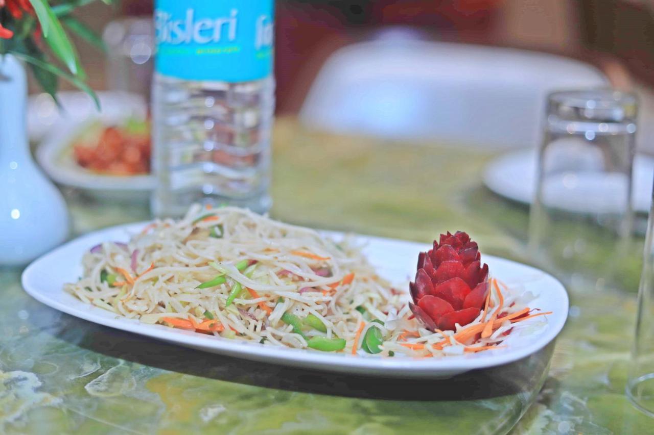 Bindiram Express By Shrigo Hotels Sitapur Muafi 외부 사진